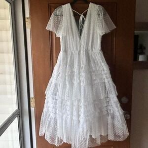 Lulus women's white lace dress M EUC wedding reception rehearsal